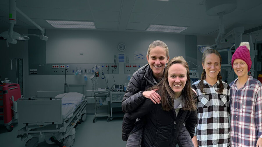 Kate ve Elizabeth Singletary