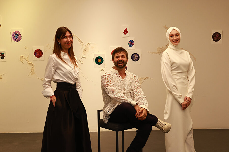 Melike Kara, Fırat Neziroğlu, İrem Sena Özen.