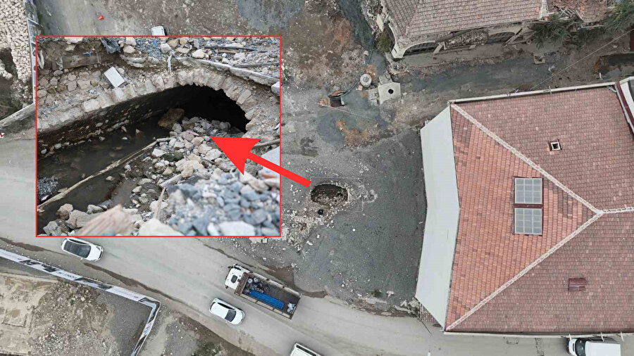 ​Hatay’da yıkılan binanın altından çıktı