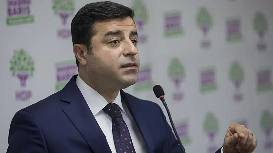 Selahattin Demirtaş'ın 'Cumhurbaşkanına hakaret' suçundan cezalandırılması istendi