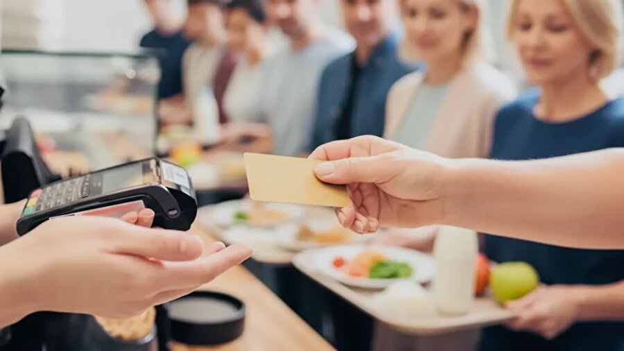 2026 Yemek Kartı Ücreti Ne Kadar Oldu? Günlük Yemek Bedeli 300 TL Sınırını Aştı | 2026 GÜNLÜK YEMEK ÜCRETİ