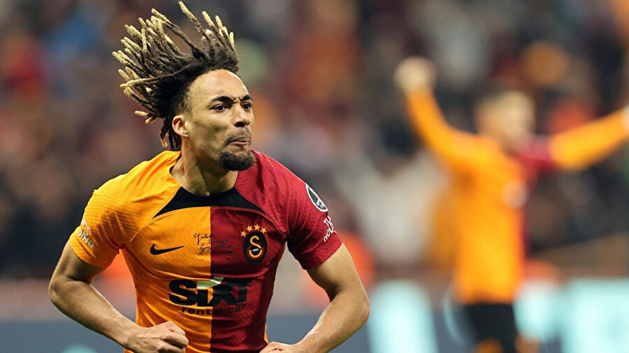 Bayern Münih, Sacha Boey için kararını verdi: Transferde ters köşe...