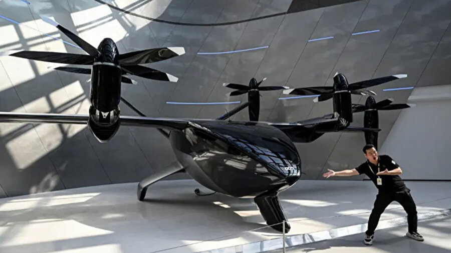 Uçan araba çağı başlıyor: 7 bin kişi ön sipariş için sıraya girdi!