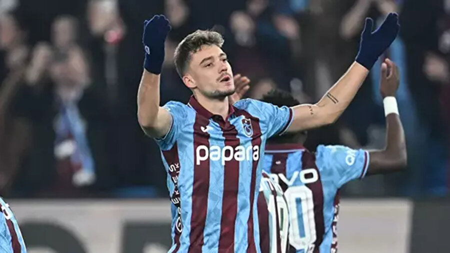 Eski hakemler açıkladı: Trabzonspor-Konyaspor maçının tartışmalı pozisyonlarında verilen  kararlar doğru mu?