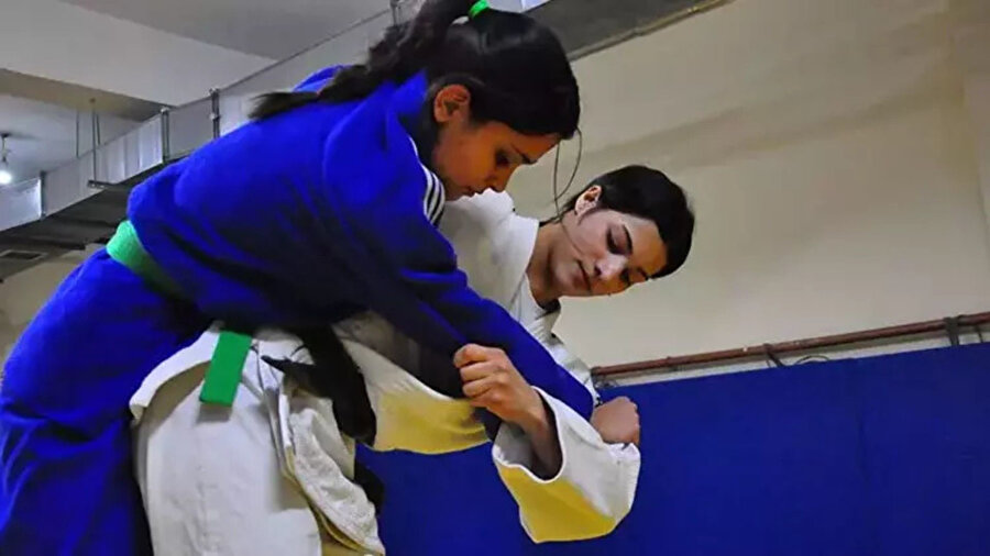 Sokak kavgasından milli judocuya: Manisalı genç Türkiye'yi gururlandırıyor