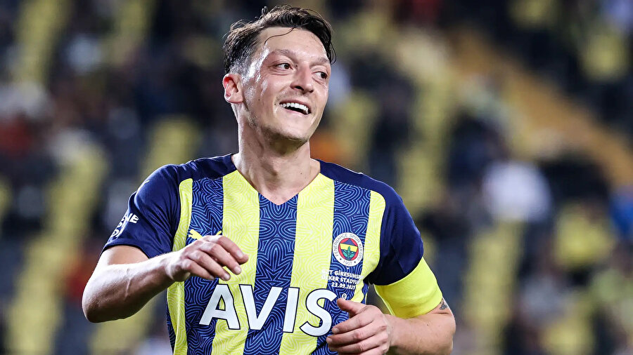Mesut Özil