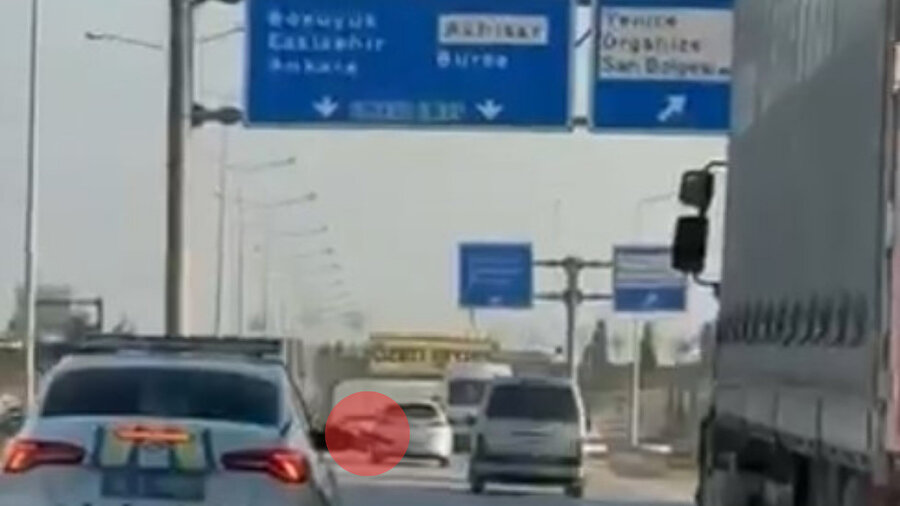 Bursa'da film gibi kovalamaca: Polisin silah çektiği tır sürücüsüne ceza yağdı