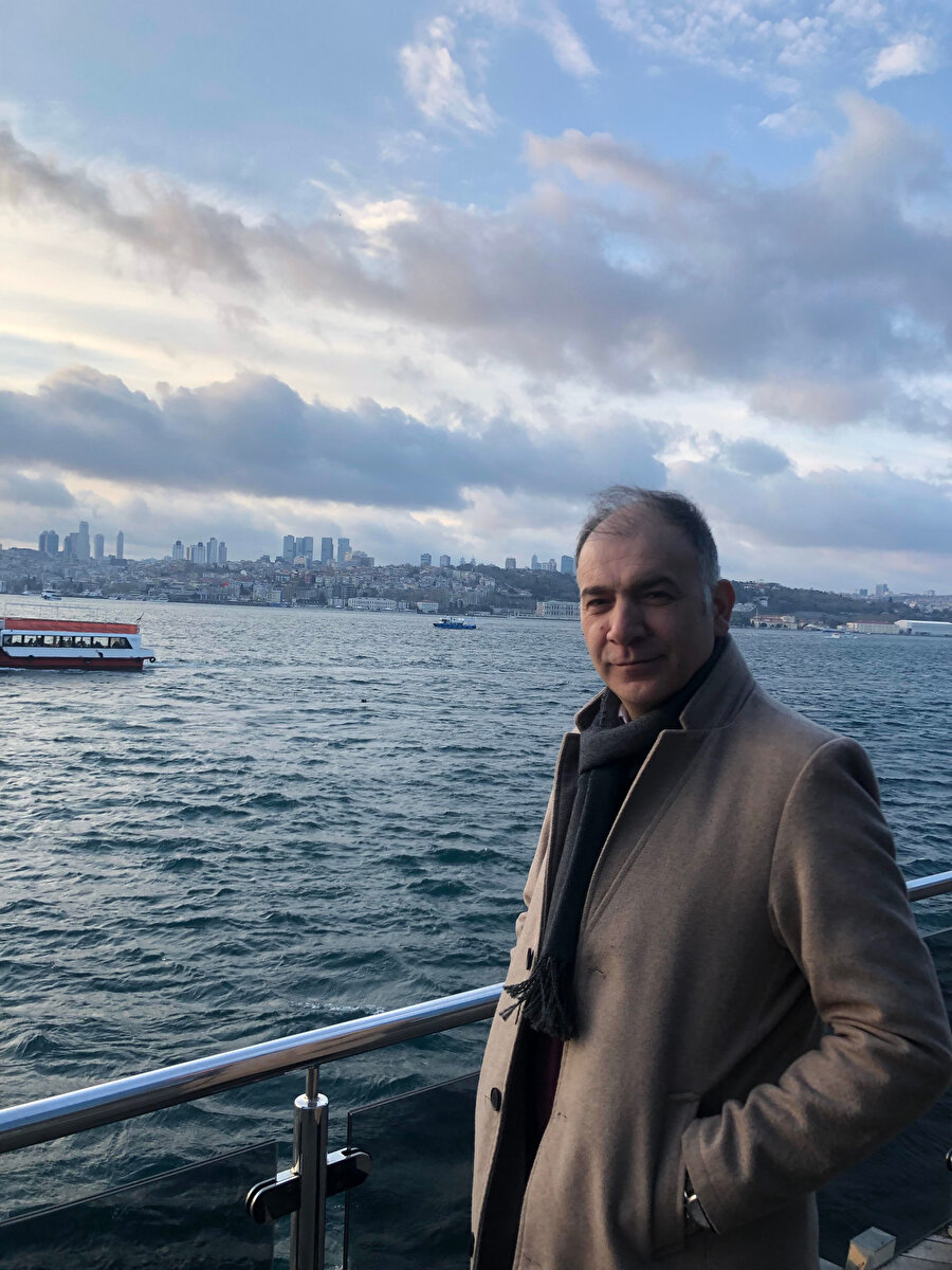 Bursa, dünyaya gözlerini açtığım, İstanbul gözümün dünyaya açıldığı şehirdir