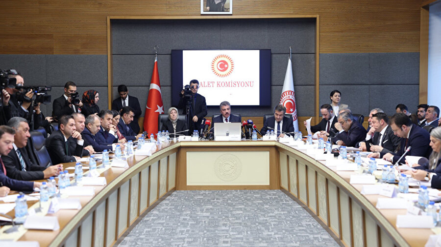 TBMM'de 11'inci yargı paketi mesaisi başladı: Siber suçlardan infaz düzenlemelerine kritik adımlar