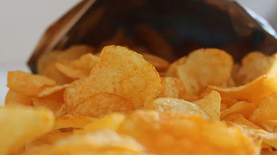 Acil "Yemeyin" çağrısı! O cipsler raflardan apar topar toplanıyor: İçinden çıkanlar şoke etti