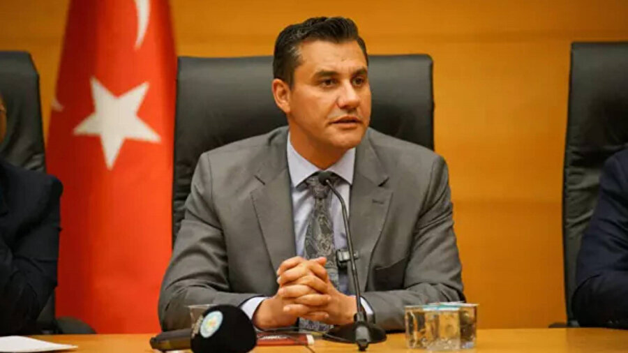 Elektrik akımına kapılarak yaşamını yitiren ​Manisa Büyükşehir Belediye Başkanı Ferdi Zeyrek'in davası başlıyor.