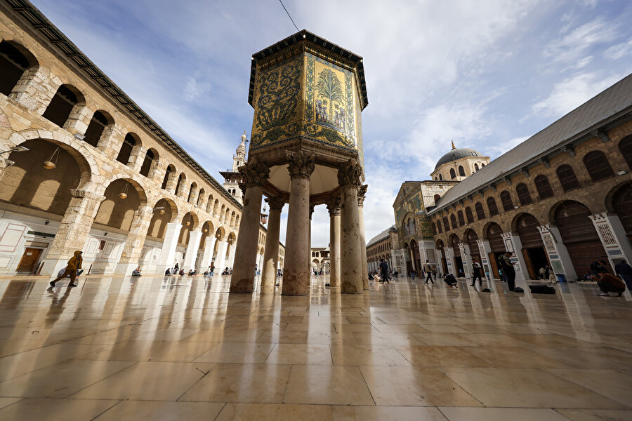 Suriye tarihinin canlı tanığı: Emevi Camiî