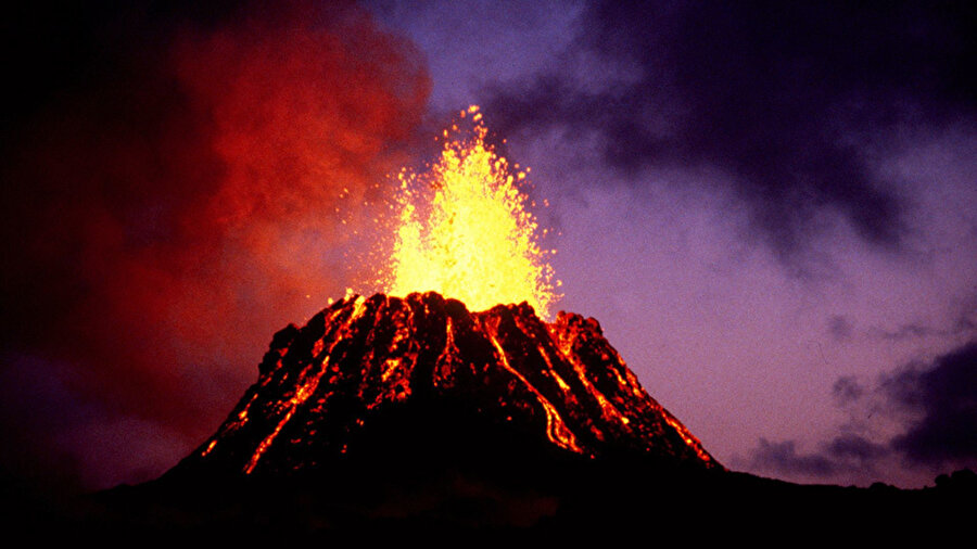 Yanardağ hareketliliği arttı! Güçlü bir püskürme bekleniyor