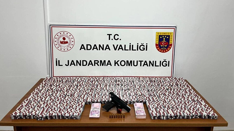 Adana’da jandarma 23 bin 876 uyuşturucu hap ele geçirdi.