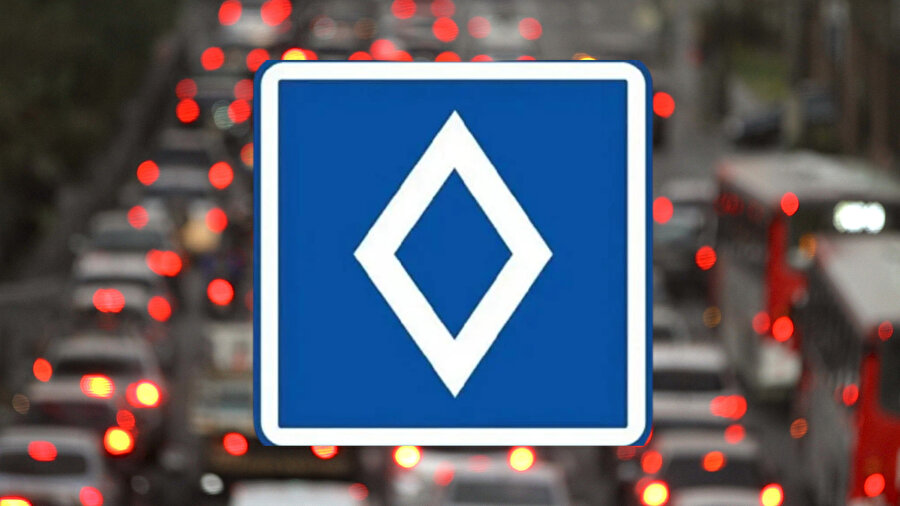 Baklava dilimi trafik tabelası kullanıma giriyor