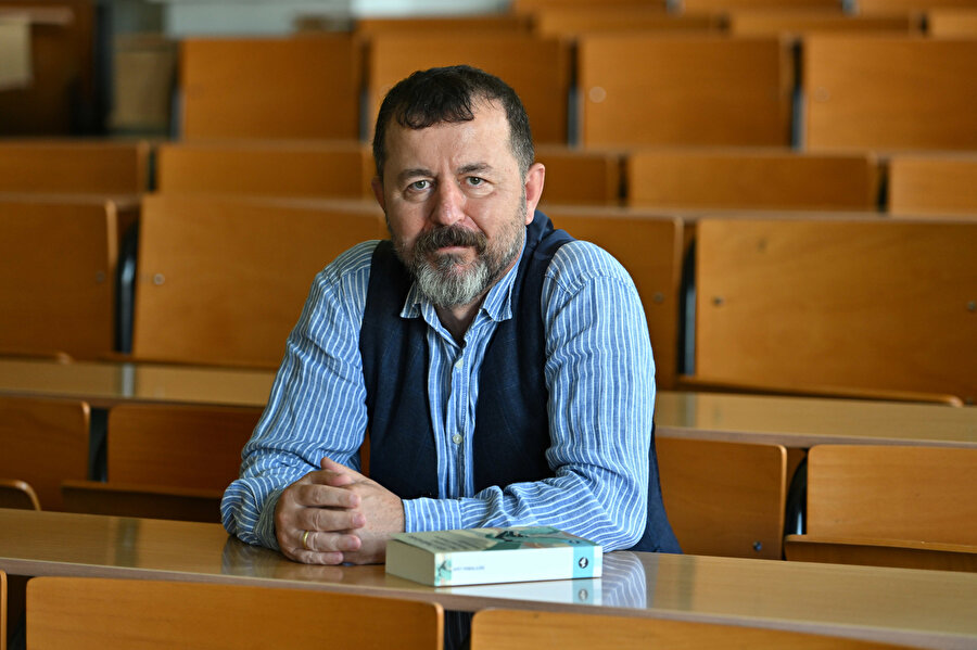 Psikanalizin sinemayı anlamada sağladığı imkanlar, izleyicinin bilinçdışı tepkilerini açıklamasına dayanır.