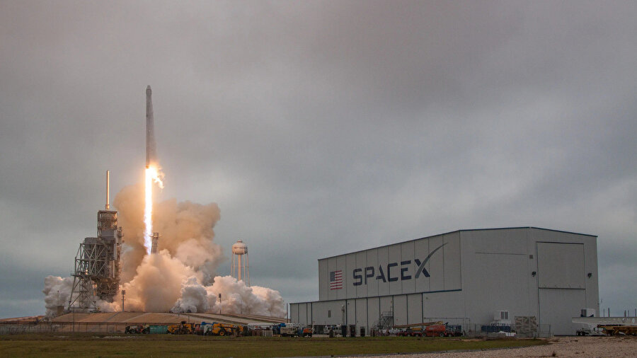 SpaceX, tarihinin ilk halka arzı için hazırlıklara başladı