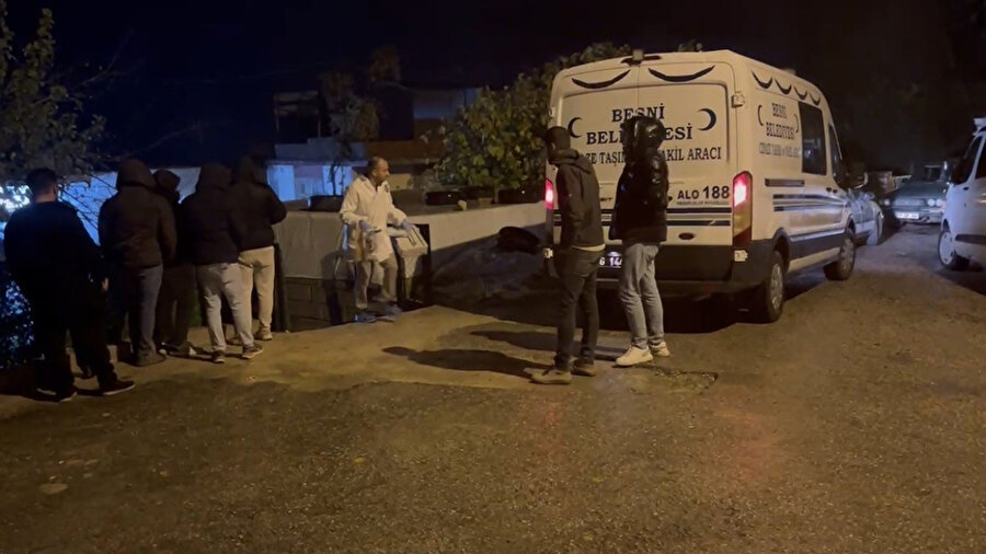 Adıyaman'da çifte cinayet: Eşini ve bacanağını öldürüp kaçtı