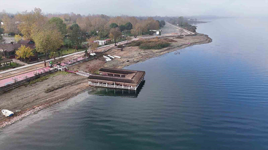 Sapanca Gölü'nün akıbeti ne olacak? Kaçak yapılarla mücadelede flaş karar