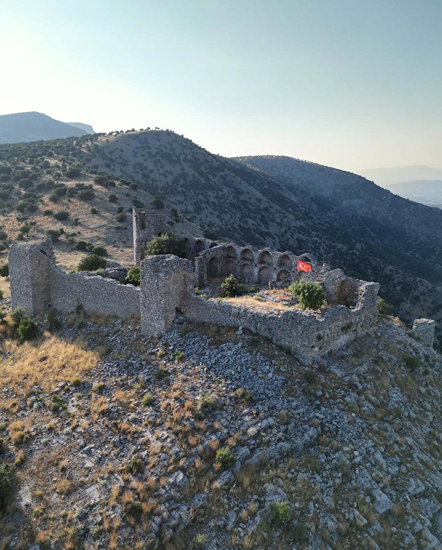 İzmir’in saklı hazinesi: Keçi Kalesi 📍