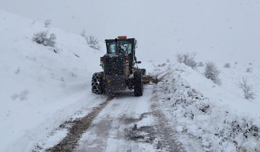 Erzurum’da bazı yollar ulaşıma kapandı