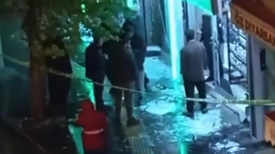 Diyarbakır’da tekel bayisine el bombalı saldırı