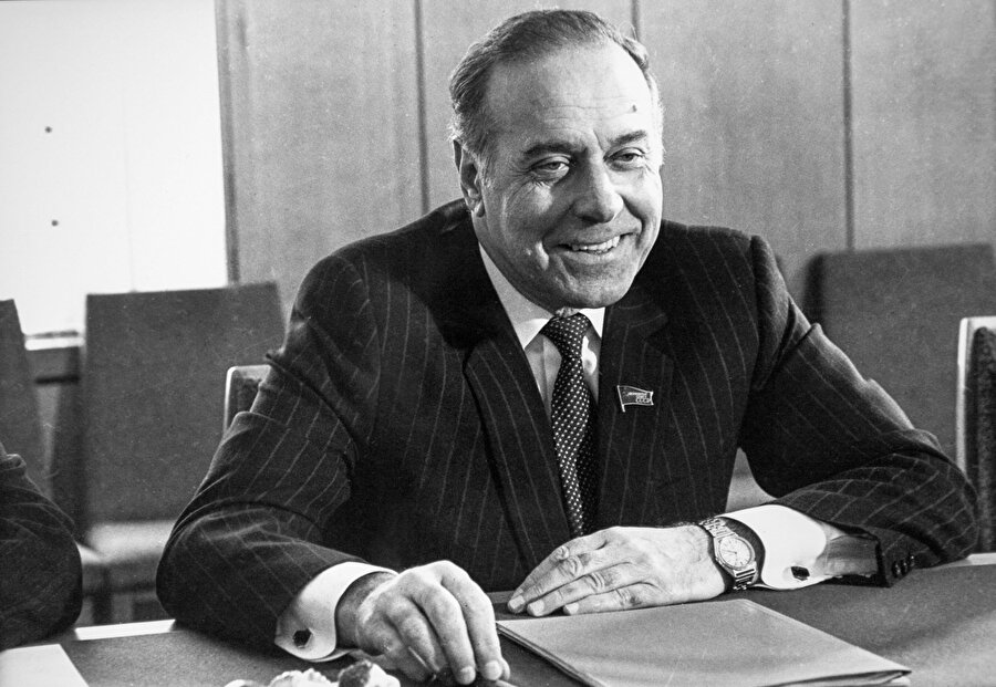Azerbaycan'ın mimarı: Haydar Aliyev