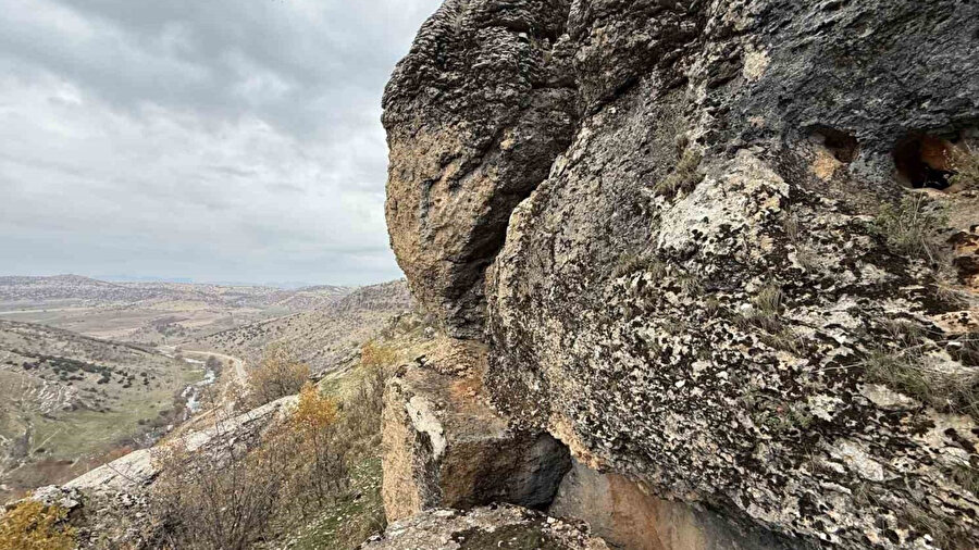 Diyarbakır'da binlerce yıllık doğa harikası: Ambar Irmağı Vadisi'nde 'damla lapyaları' görüntülendi