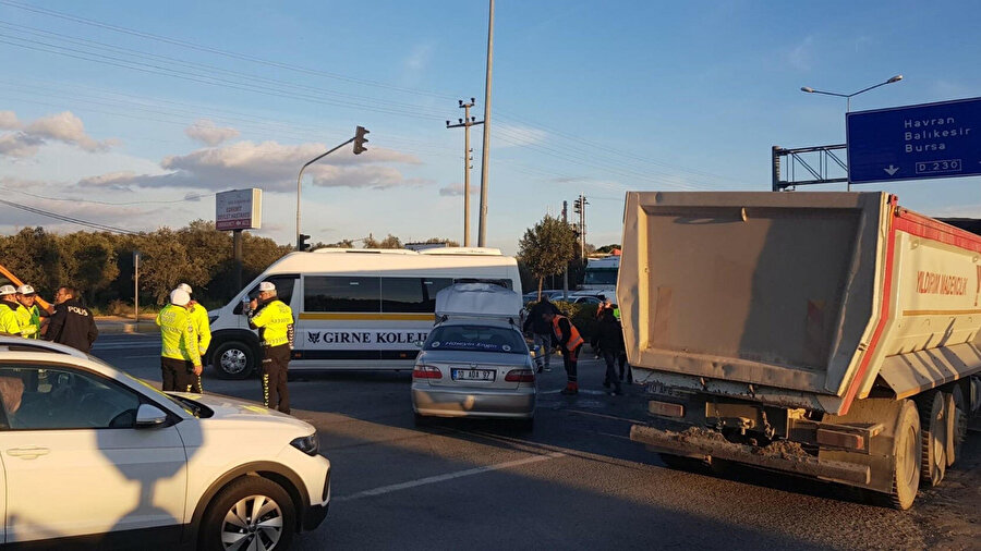 Edremit’te öğrenci servisi kazası: 7 yaralı