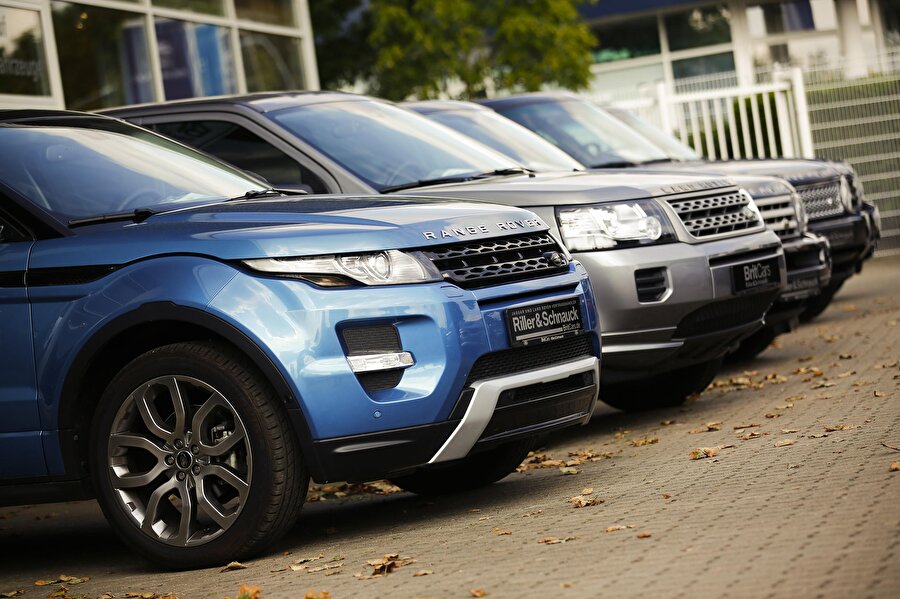 Range Rover Vogue marka otomobiller toplatılabilir.