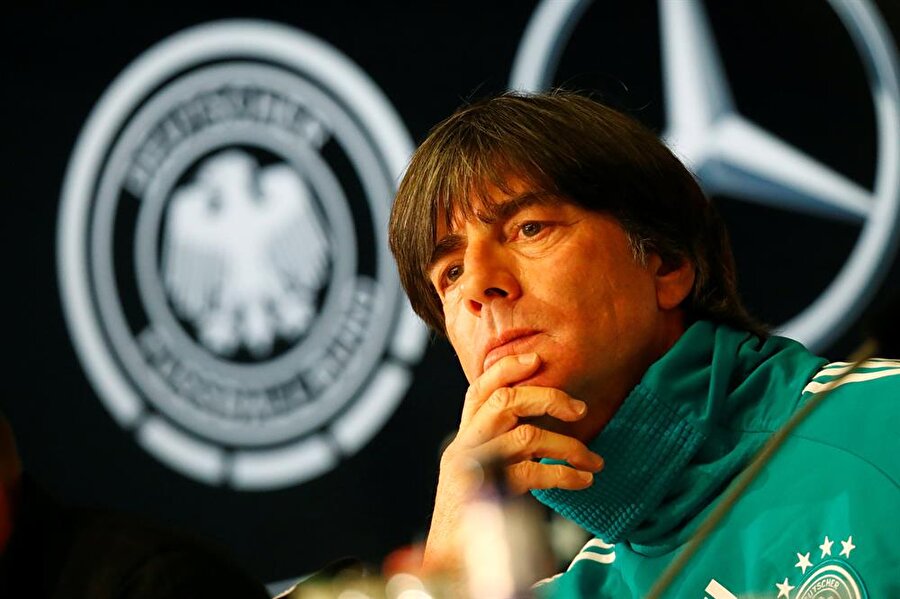 Joachim Löw, 2022'ye kadar Almanya Milli Takımı'nın başında olacak.