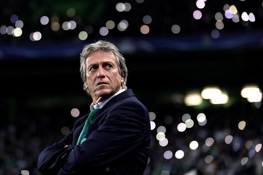 Jorge Jesus, Suudi Arabistan ekibi El-Hilal ile bir yılı opsiyonlu iki yıllık anlaştı.