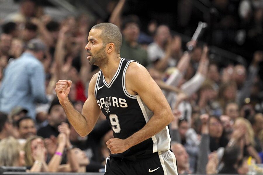 17 yıllık Spurs serüvenini bitiren Parker, Charlotte Hornets'ta