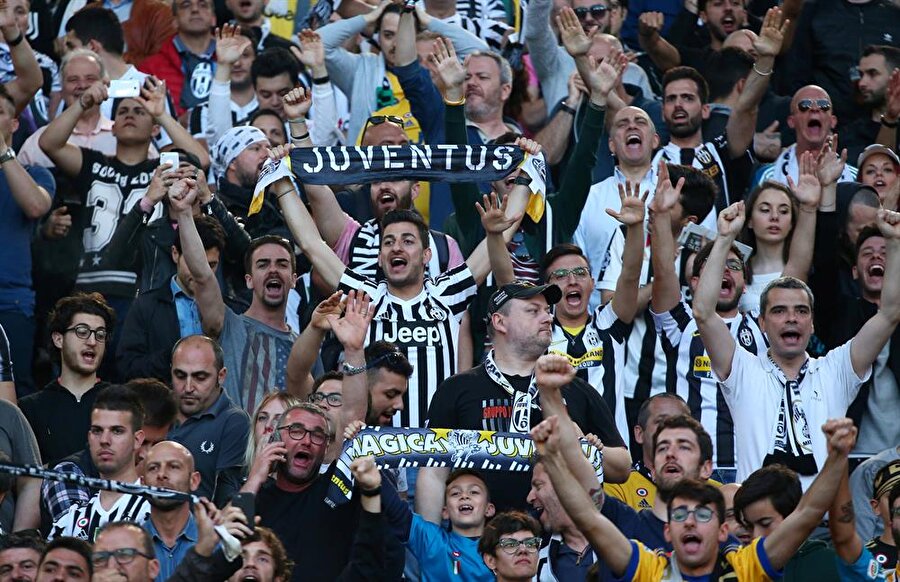 İtalya Serie A'da şampiyon Juventus oldu.