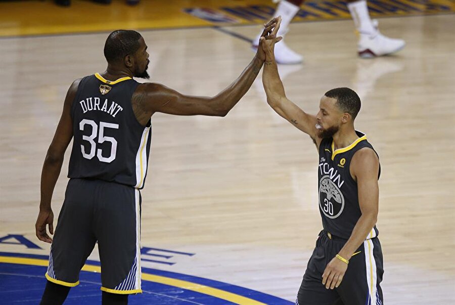 NBA raporu: Golden State şampiyonluğa koşuyor.