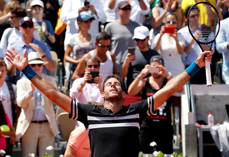 Hırvat Marin Cilic'i 3-1 yenen Arjantinli Juan Martin del Potro, yarı finale yükseldi.