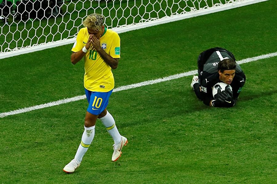 Neymar sınıfta kaldı.