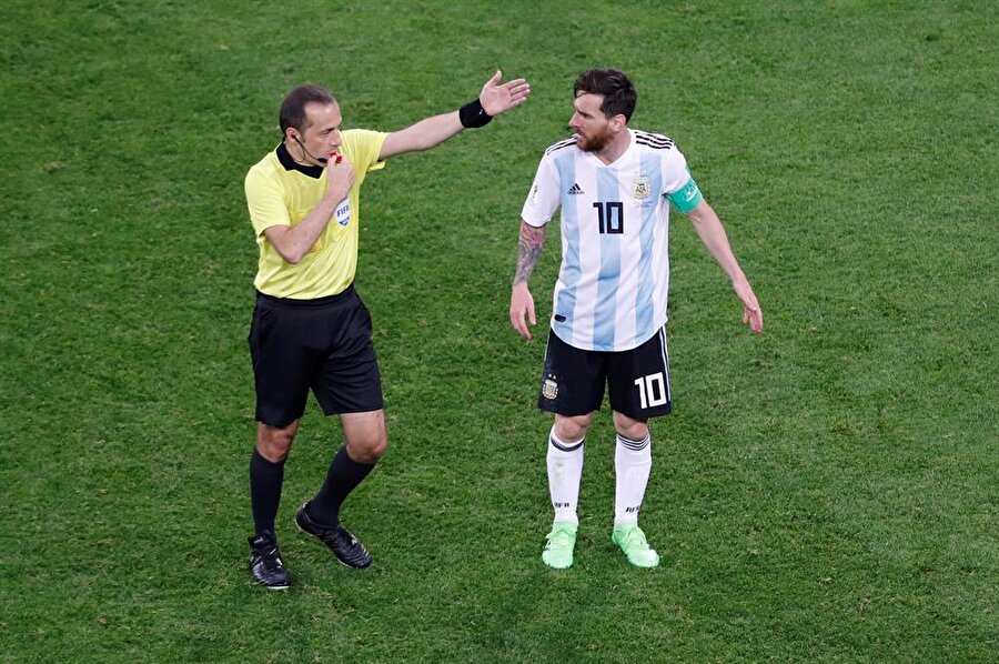 Cüneyt Çakır & Lionel Messi