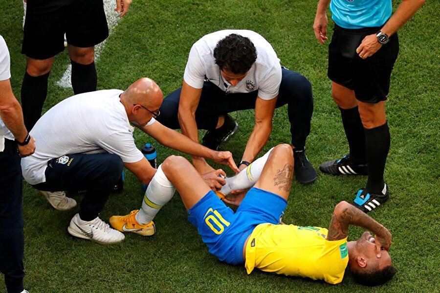 Neymar'ın Dünya Kupası'nda kaç dakika yerde yattığı ortaya çıktı.