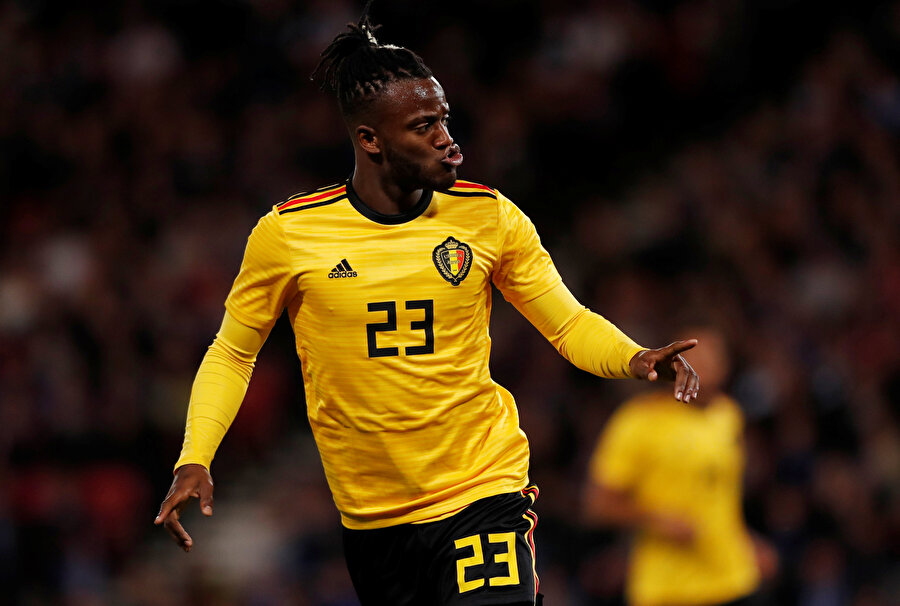 Batshuayi milli takım formasıyla attığı golün sevincini yaşıyor.