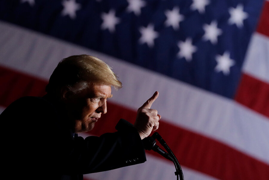Donald Trump, ara seçim çalışmalarına Güney Karolina eyaletinin başkenti Columbia'da devam etti.