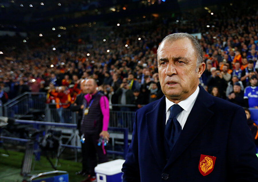 Fatih Terim, Fenerbahçe derbisi öncesi yedek kulübesindeki yerini alıyor...