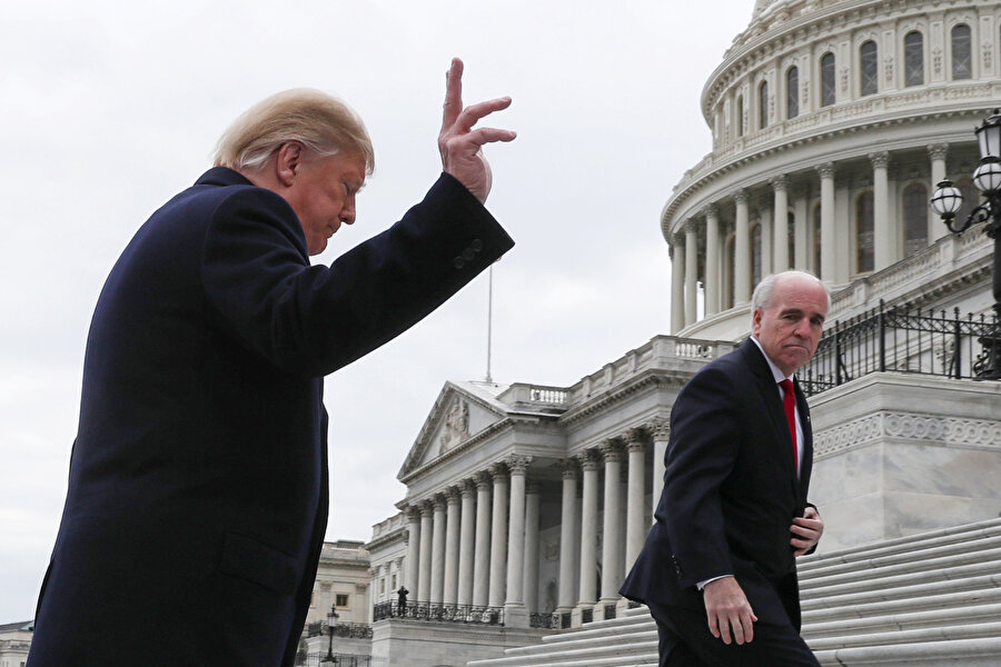 ABD Başkanı Donald Trump ve Demokratlar arasında çıkan bütçe krizi federal hükümetin 22 gündür kapanmasına neden oldu.
