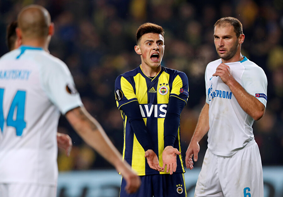 Eljif Elmas'ın sözleşmesi 2022'de sona eriyor.