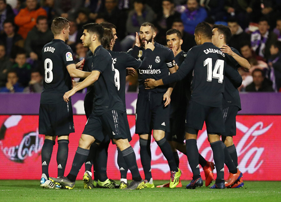 Real Madrid 4 gollü bir galibiyet aldı.