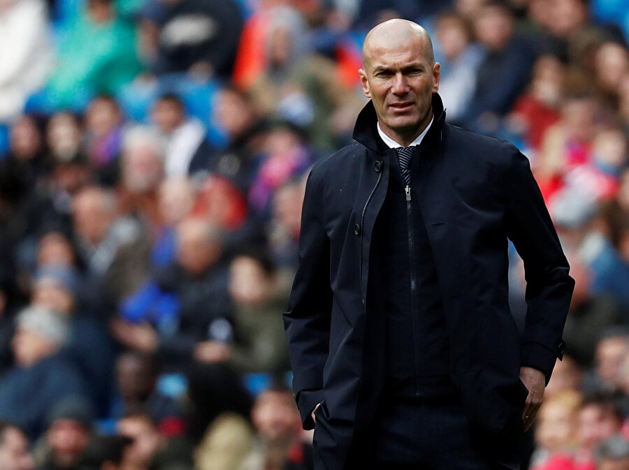 Zinedine Zidane, geçtiğimiz sezon sonunda veda ettiği Real Madrid'e sezon ortasında geri dönmüştü.