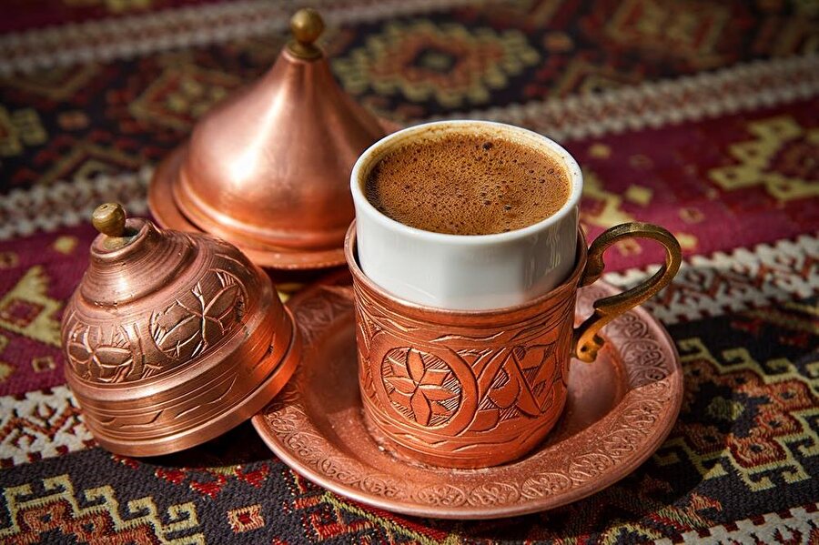 İSMİNİ DEĞİŞTİRİP İÇECEKLER
Gerasimov son olarak Türk kahvesine de başka bir ad bulunması teklifinde bulundu.