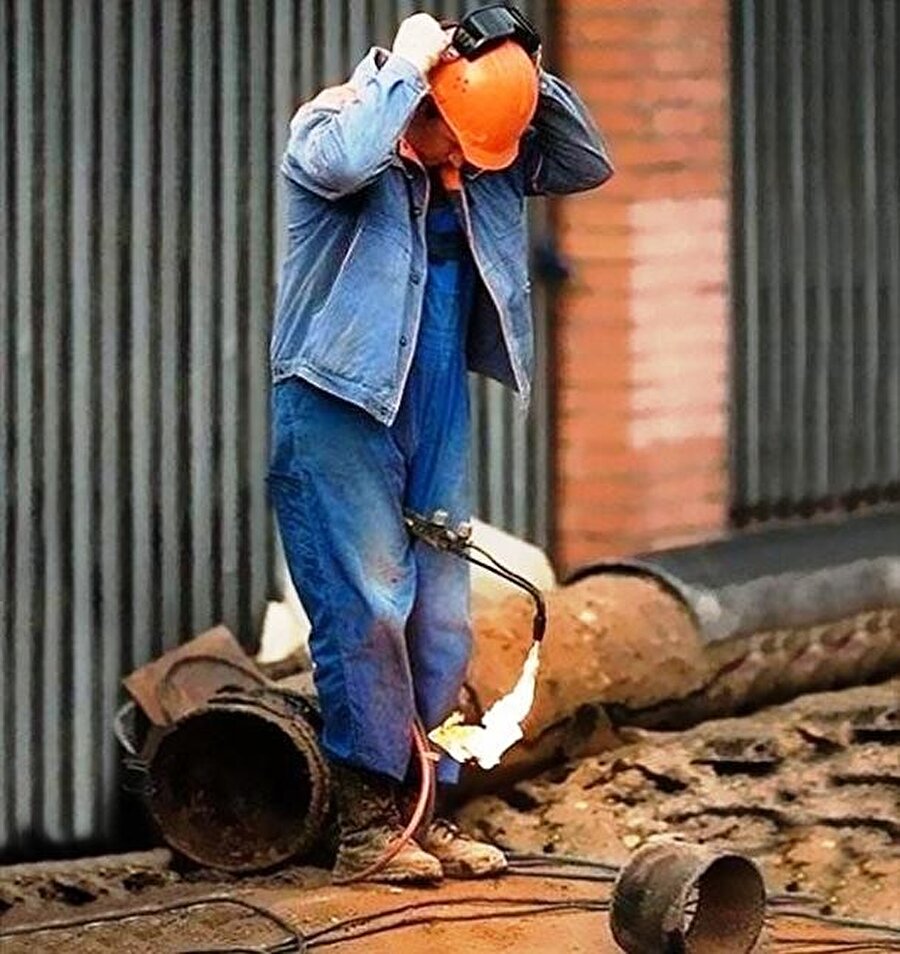 Ateşle oynadıkları için
