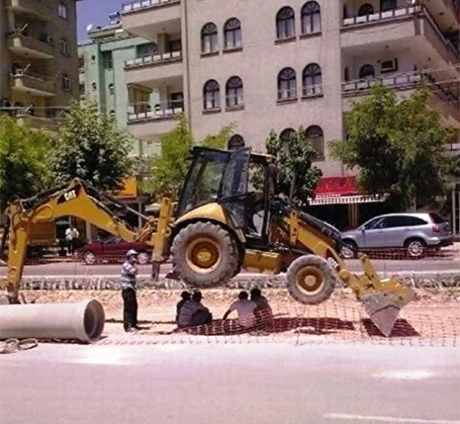 Diyojen'in meşhur sözünü "Gölge et başka ihsan istemem" şeklinde değiştirdikleri için kadınlardan daha az ömür sürerler
