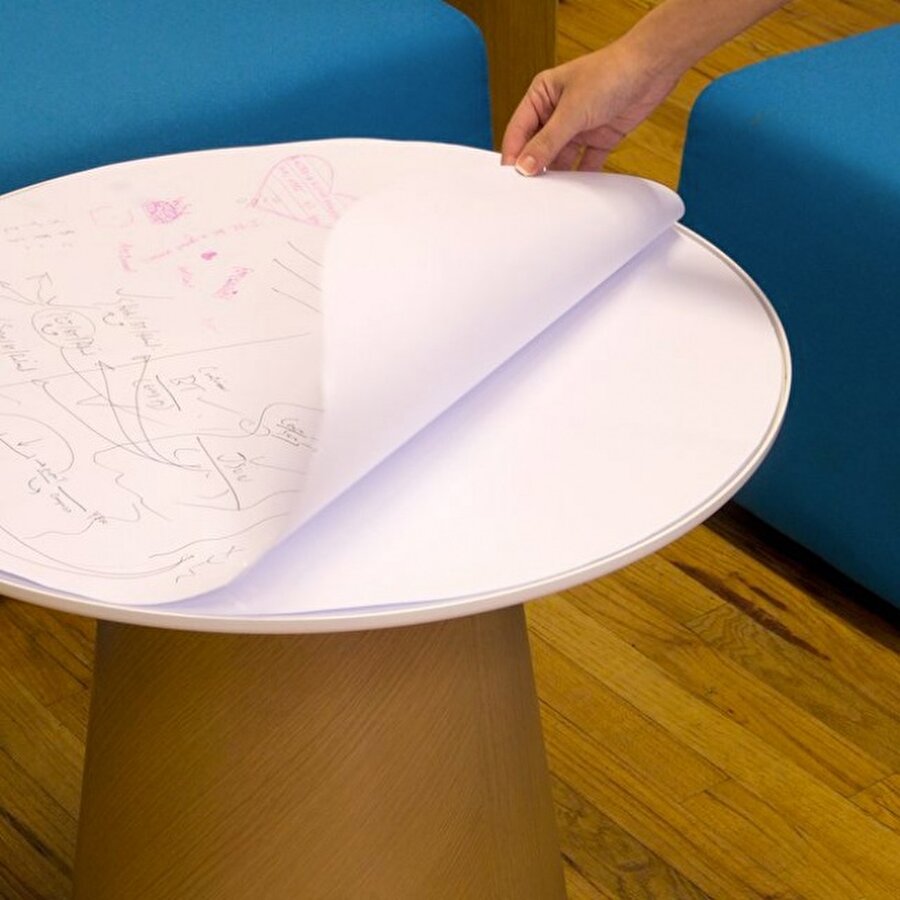 стол для рисования на бумаге